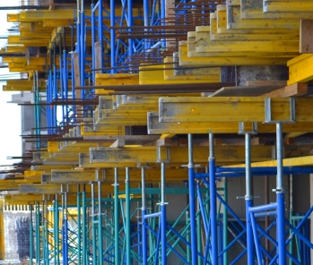 Análisis de vulnerabilidad sísmica y reforzamiento de estructuras